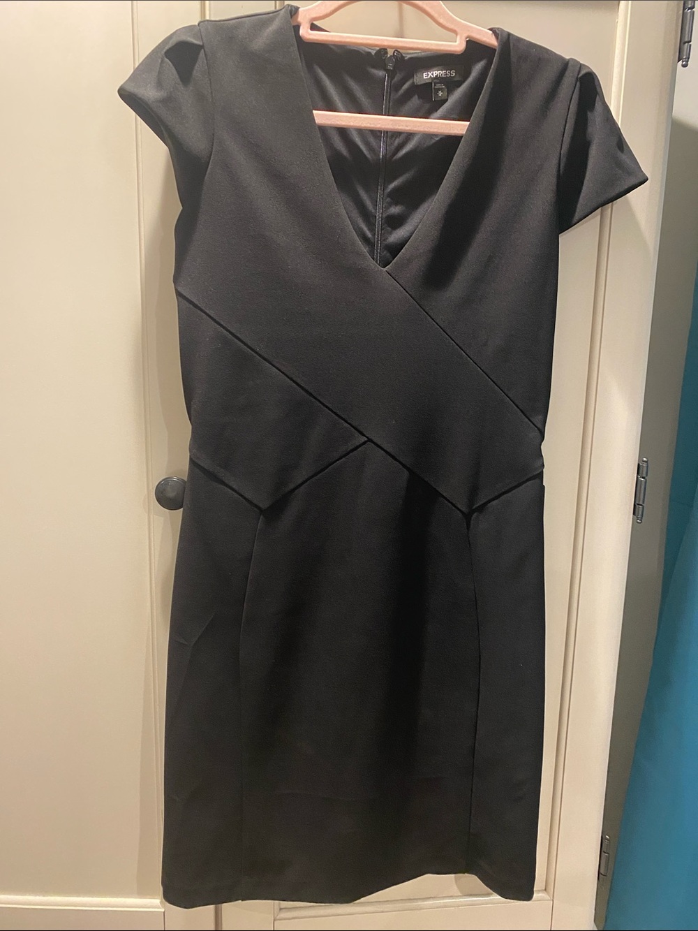 Express Black V-Neck Sheath Dress with Cap Sleeves